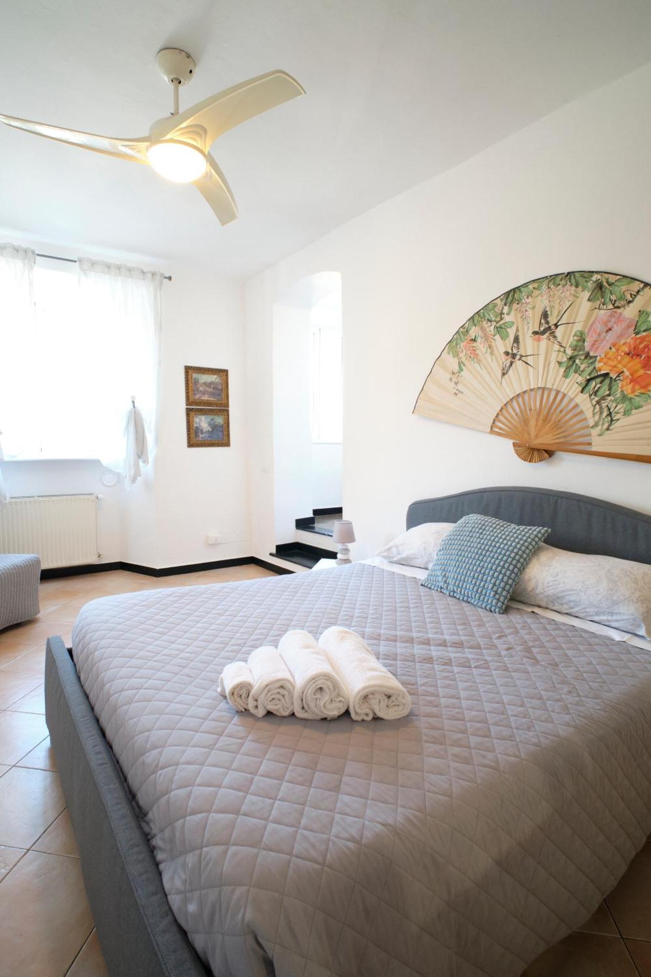 Cavour La Citta Vecchia Apartment Genoa Bagian luar foto