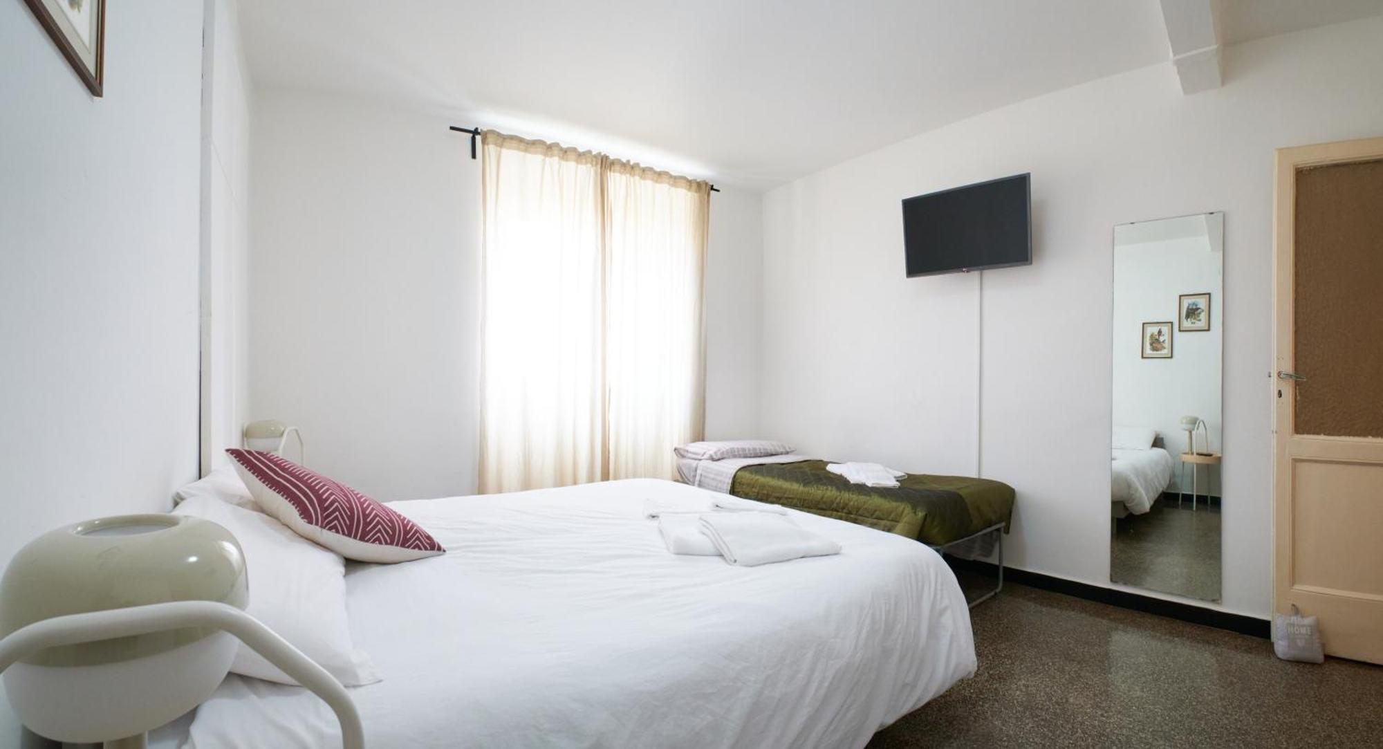 Cavour La Citta Vecchia Apartment Genoa Bagian luar foto